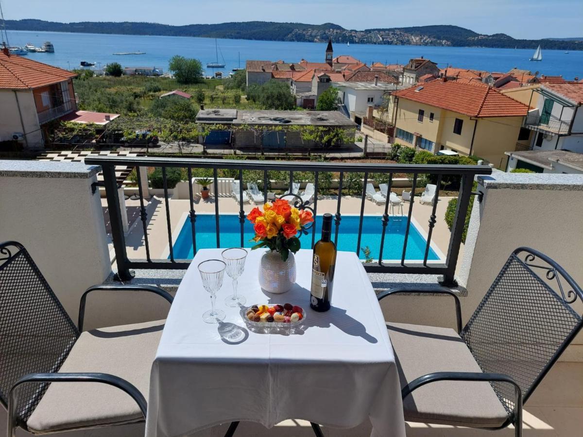 Apartments Zulim Trogir Exterior photo