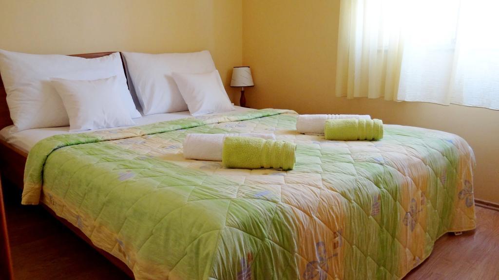 Apartments Zulim Trogir Room photo
